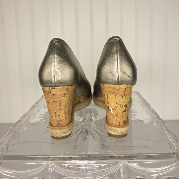 Cole Haan Air Jocelyn OT Wedge Gold Leather & Cork Peep Toe Wedge Heel Size 5.5B - Picture 5 of 8